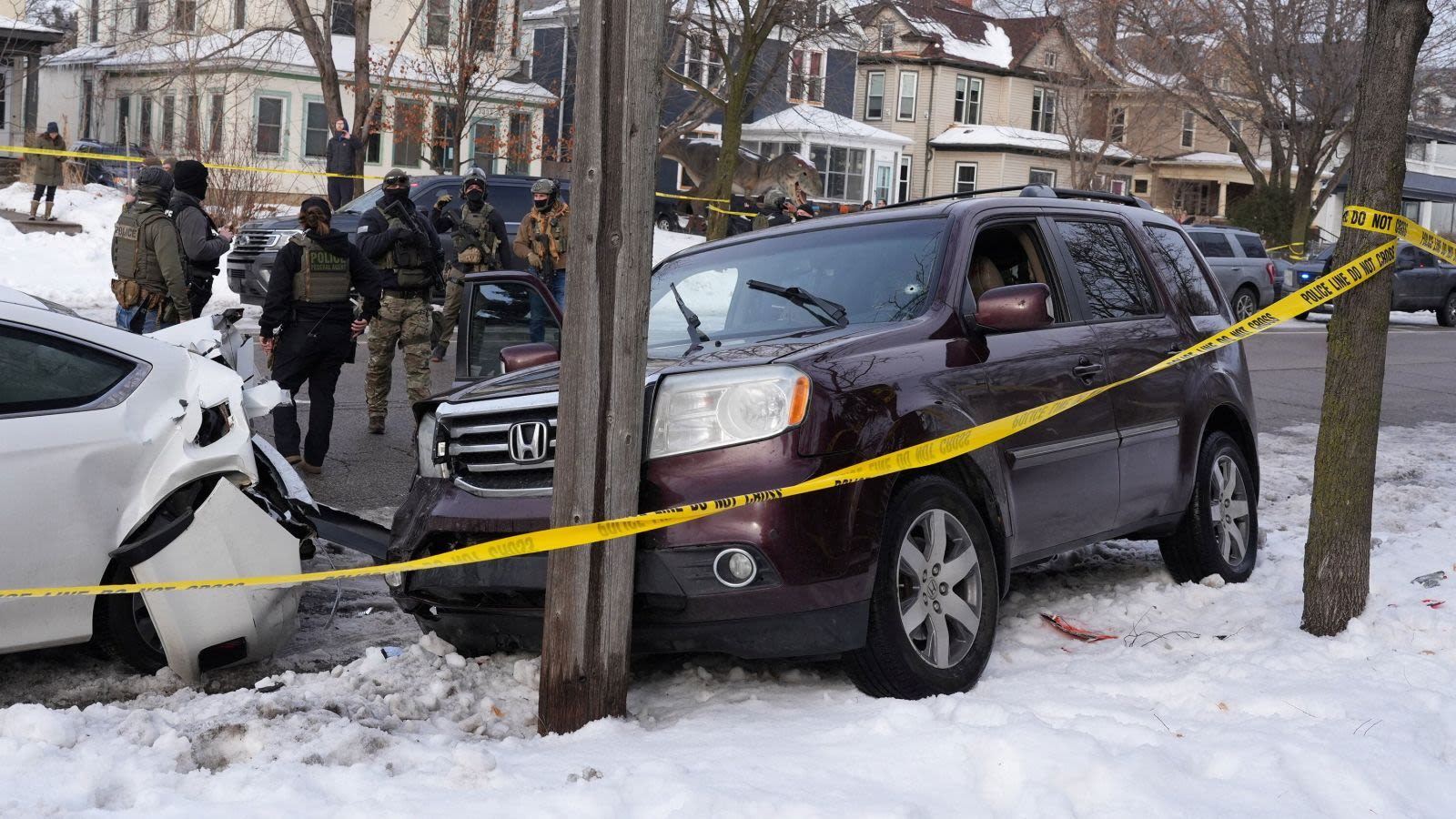 Transcripciones del 911 y un informe revelaron detalles de la muerte de Renee Good en Minnesota