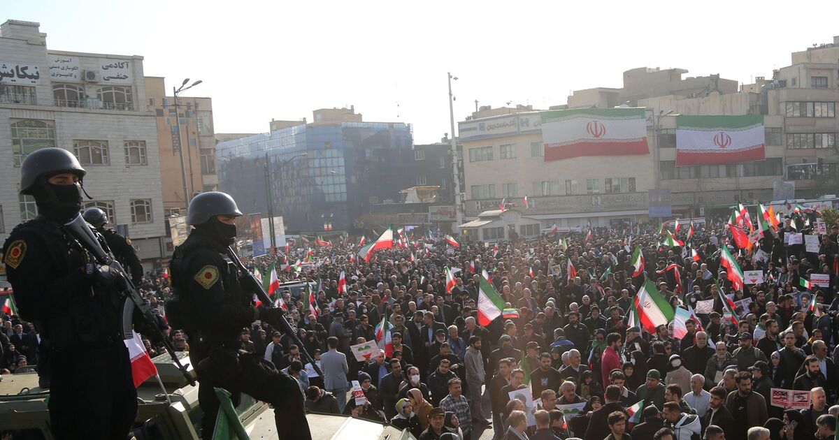 Policía iraní negó haber usado armas de fuego para reprimir protestas
