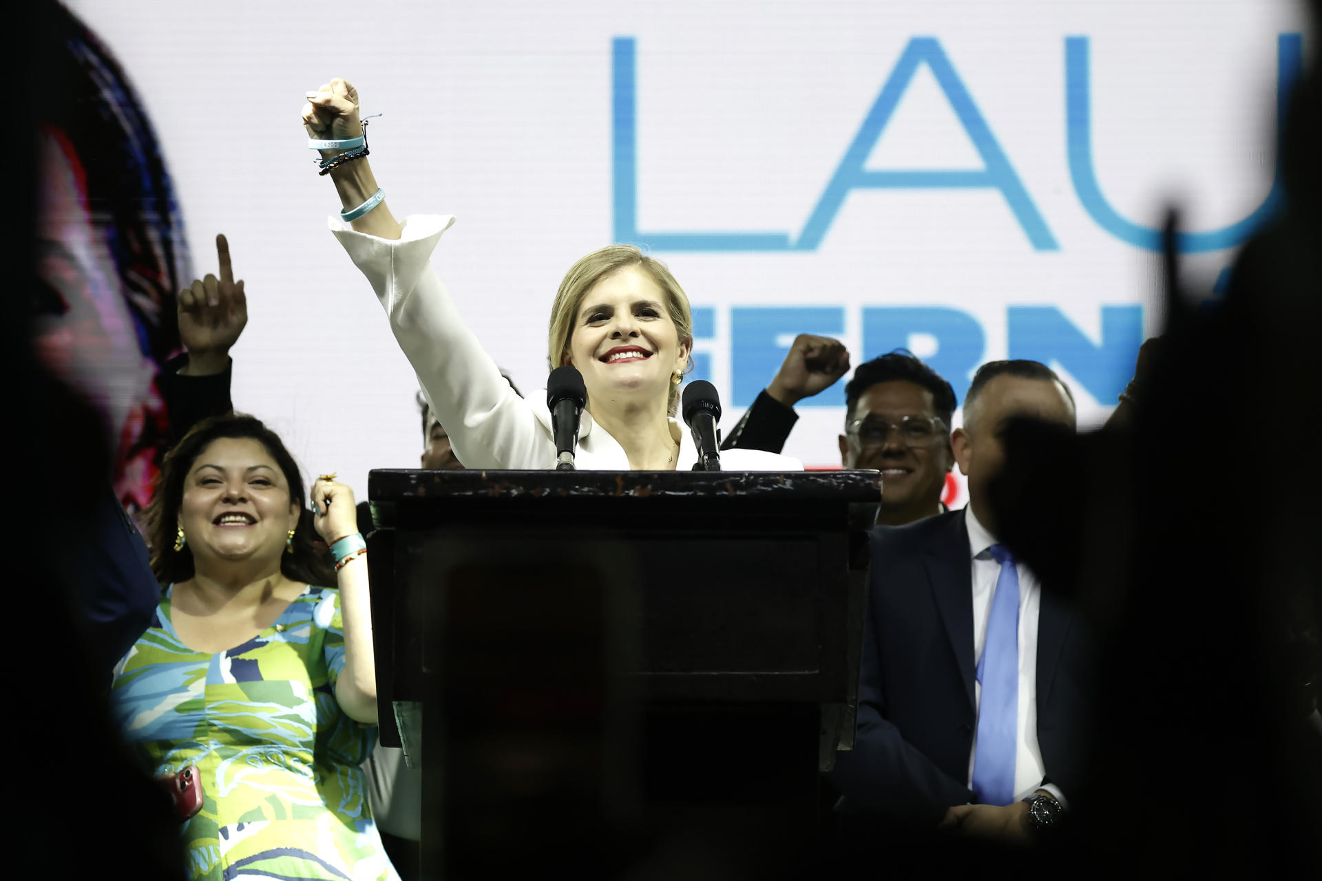 Laura Fernández gana en primera ronda la presidencia de Costa Rica