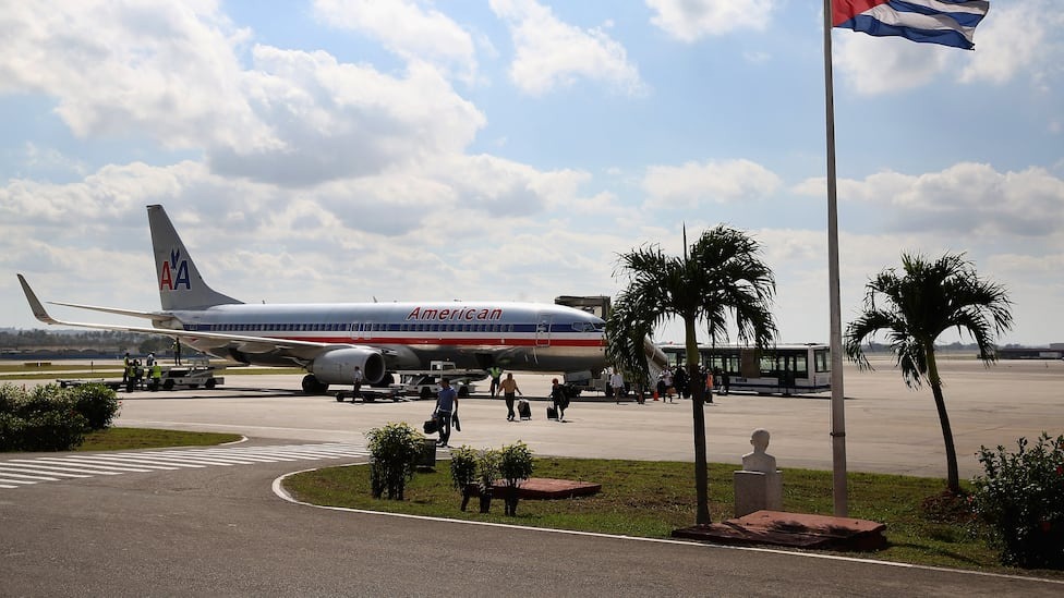 Cuba agotó sus reservas de combustible aéreo por el endurecimiento del veto petrolero de EEUU