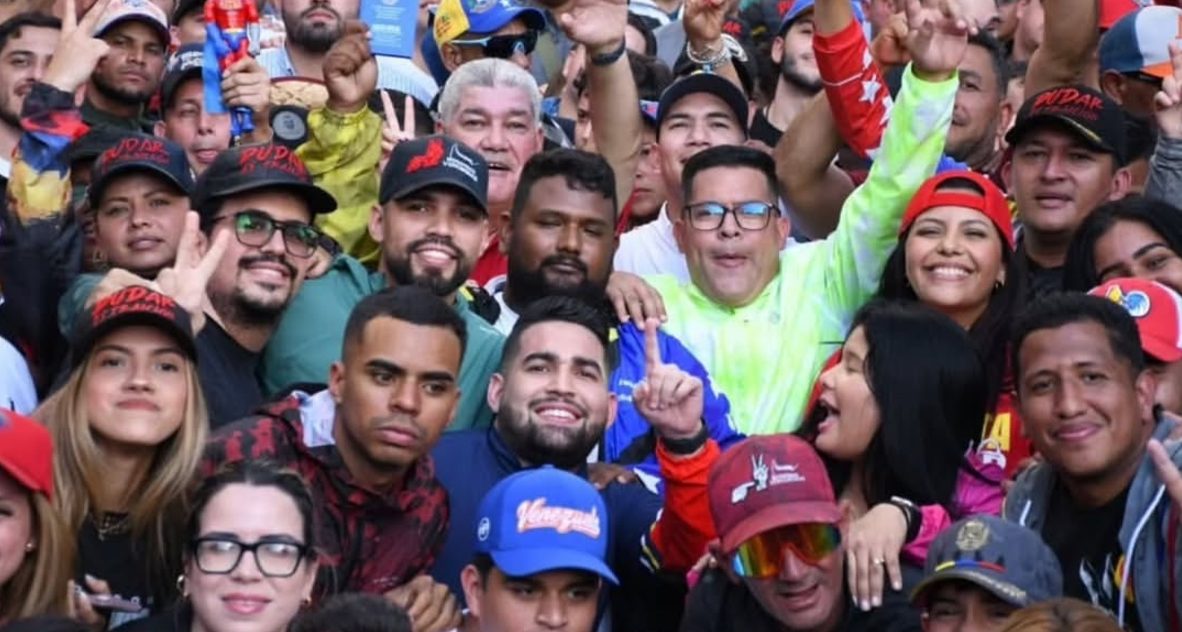 VIDEO: avanzan gestiones para liberar a Nicolás Maduro y "Cilita" con disfraces y BAILOTERAPIA