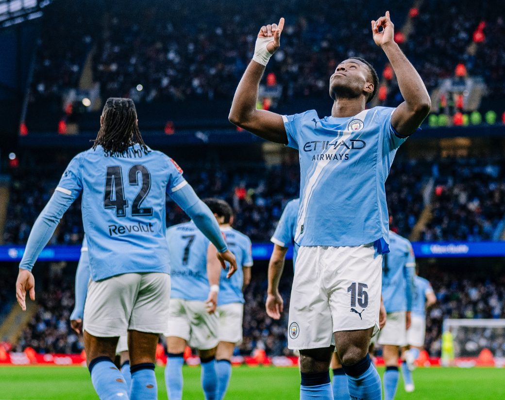 Manchester City capitalizó un error rival para clasificar a octavos de la Copa de Inglaterra