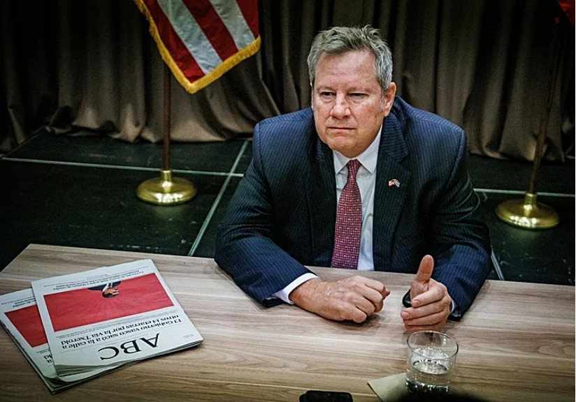 Encargado de negocios de EEUU afirmó que podría haber “un cambio histórico" en Cuba en 2026