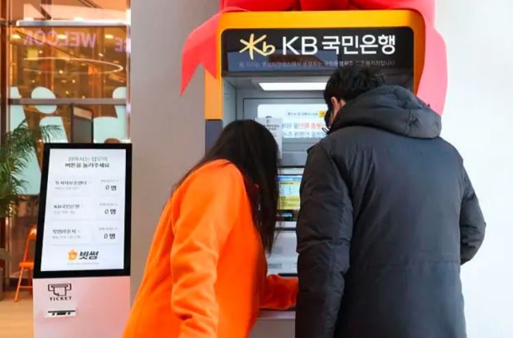 El error de una firma cripto surcoreana que convirtió a sus clientes en multimillonarios