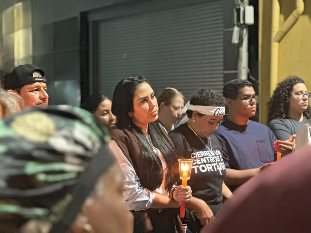 En vigilia con familiares, Delsa Solórzano propone transformar El Helicoide en un museo de la memoria