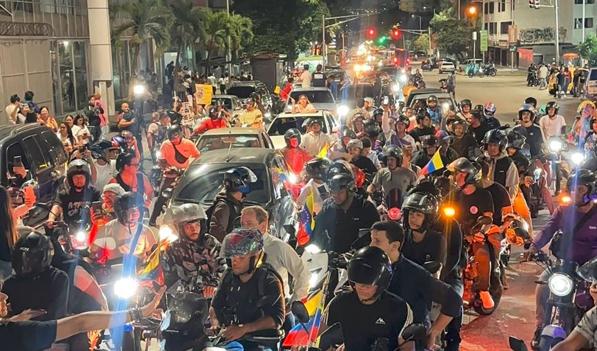 Caravana liderada por Juan Pablo Guanipa y Jesús Armas fue a Zona 7 para exigir libertad de presos políticos (VIDEOS)