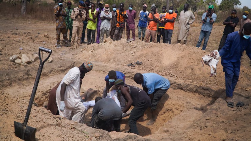 En Nigeria convocaron a un pueblo a “rezar” y asesinaron a más de 170 personas