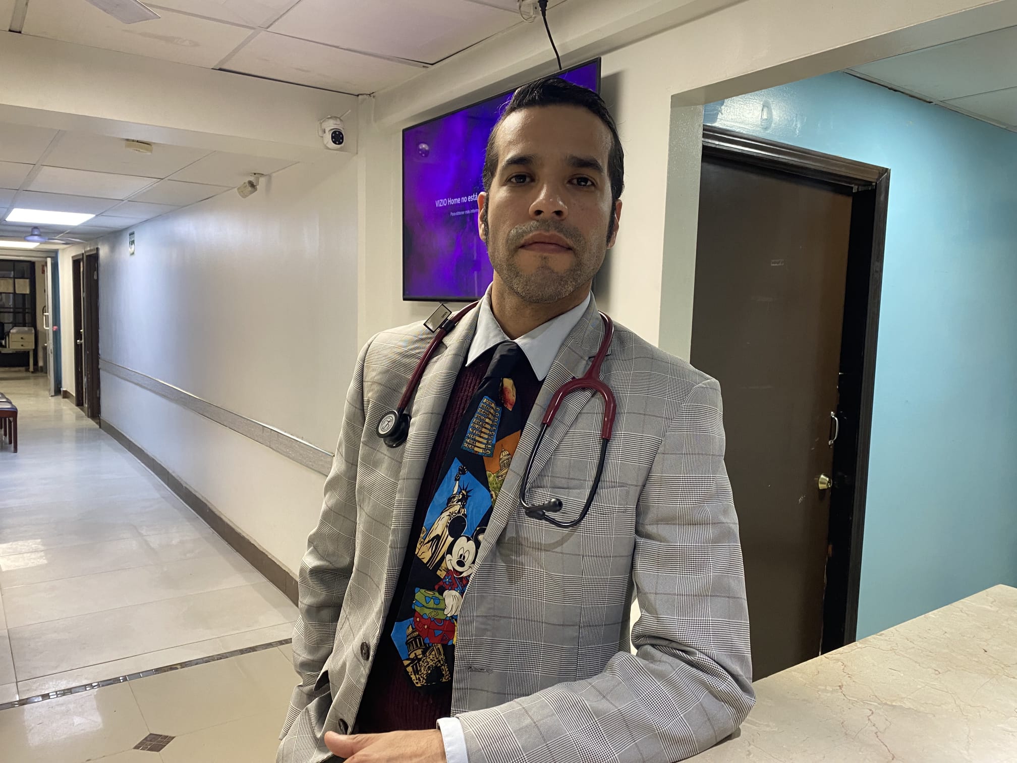 Cuando orientar también salva vidas, Jesús Valero y la nefropediatría educativa (VIDEO)