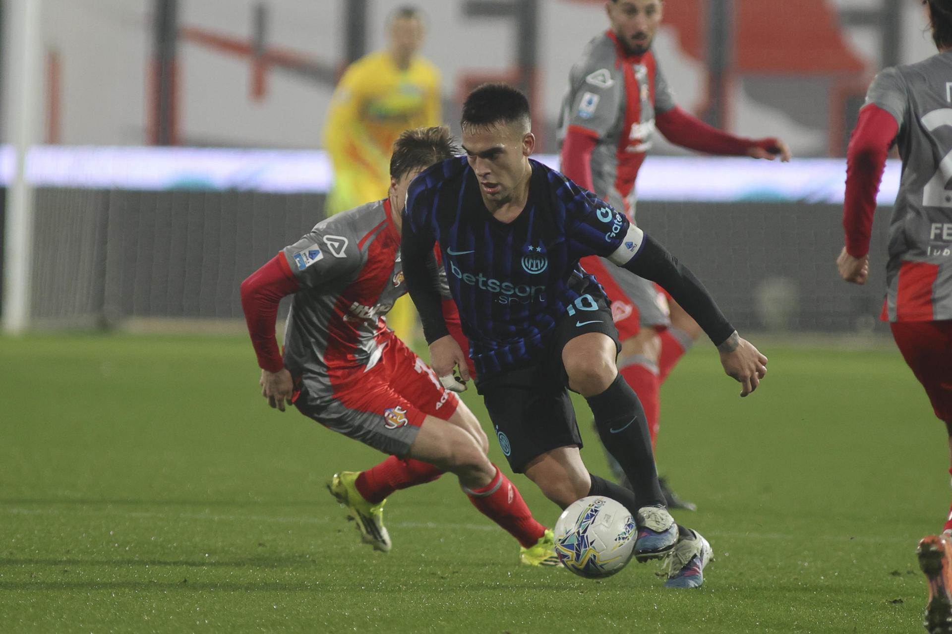 Lautaro Martínez guía al Inter hacia el "Scudetto" con doblete y récord histórico