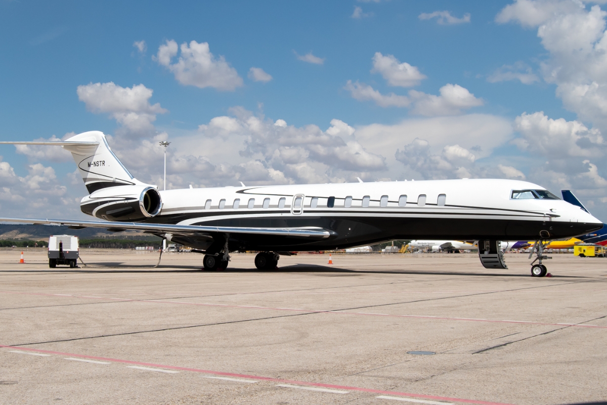 Una de las personas más ricas del mundo llegó a Venezuela en vuelo privado procedente de Granada