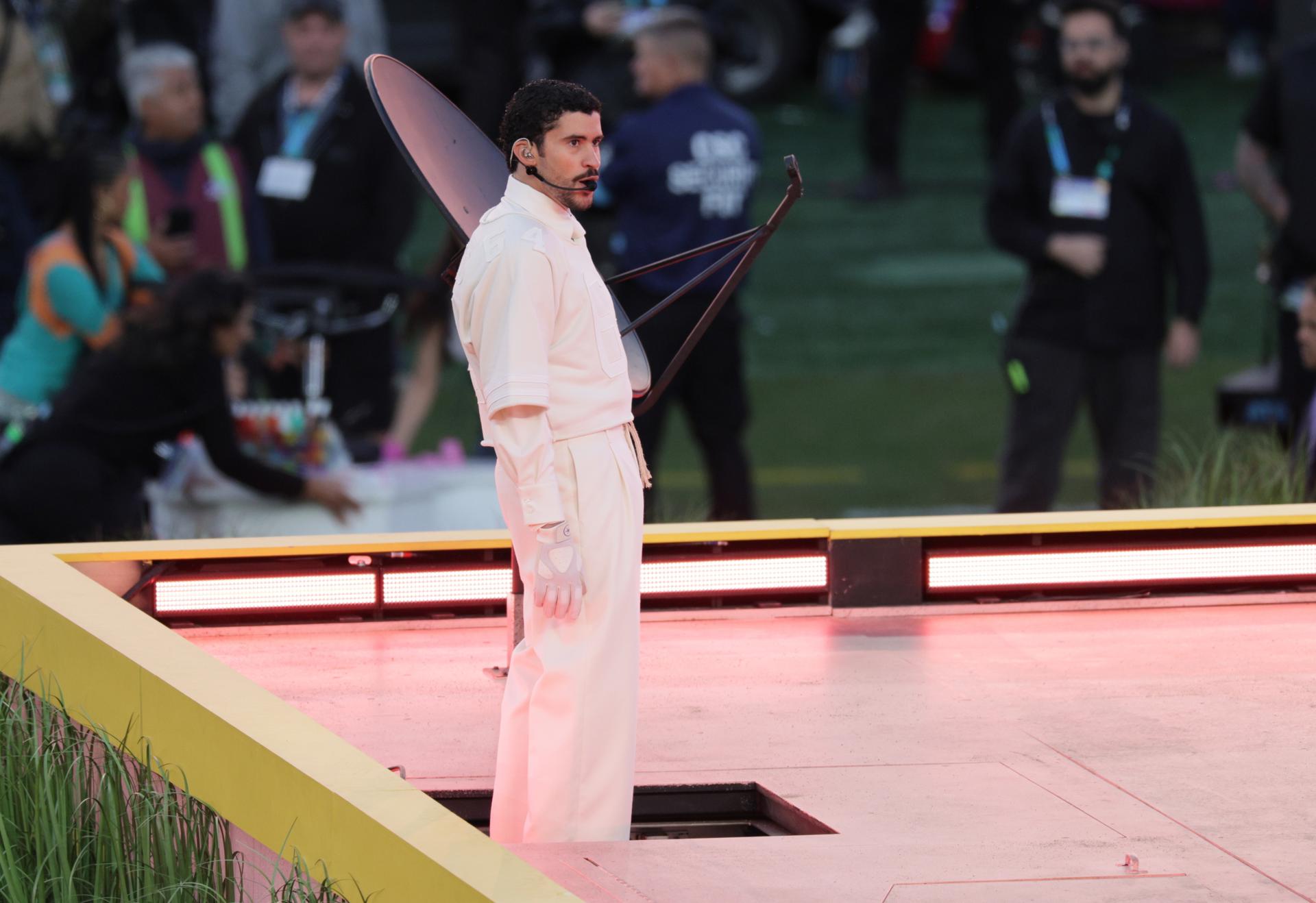 Bad Bunny deslumbró en el show del medio tiempo del Super Bowl con Lady Gaga y Ricky Martin (VIDEO)