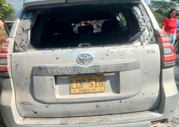 Oferta millonaria en Colombia: buscan a responsables del atentado a escoltas del senador Jairo Castellanos