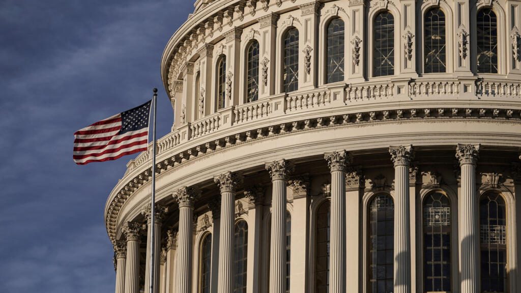 Congresistas aprobaron varias partidas para poner fin al cierre parcial del Gobierno en EEUU