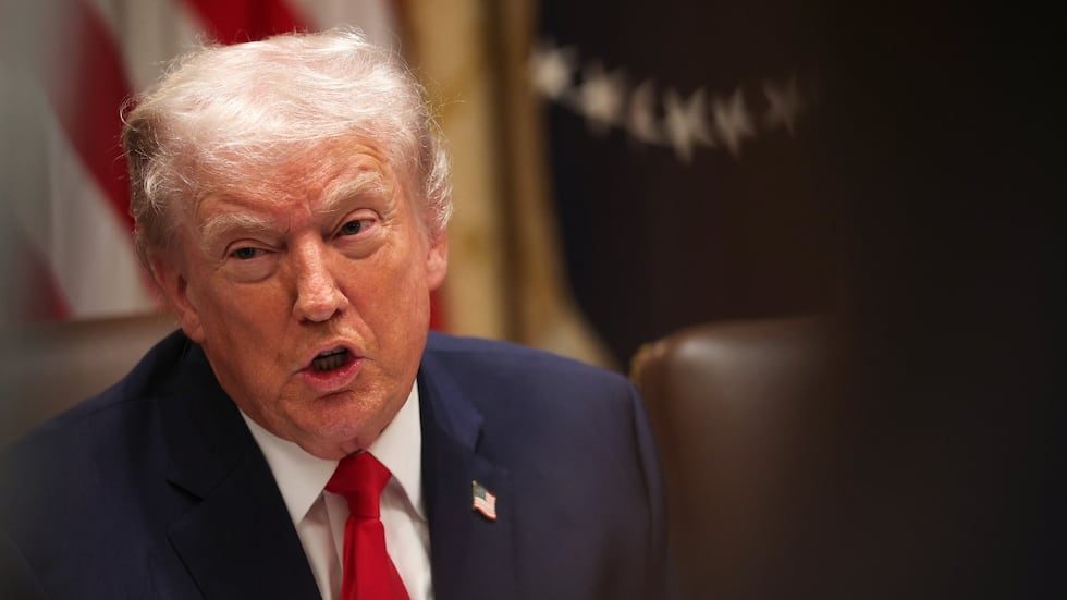 Trump estalló contra el sistema electoral a vísperas de las elecciones legislativas