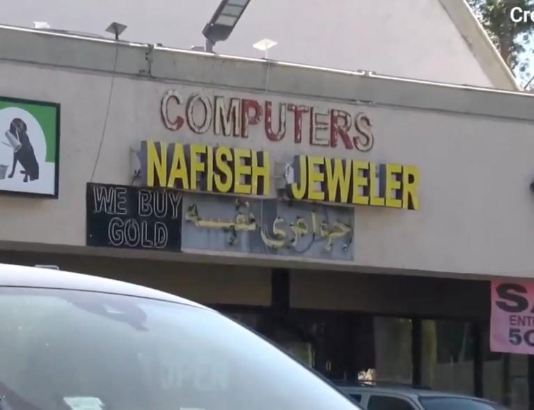 Ladrón irrumpió en joyería de Los Ángeles y se llevó cuantioso botín en menos de 10 minutos (VIDEO)