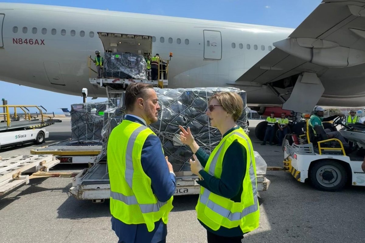Encargada de negocios de EEUU facilitó entrega de seis toneladas de medicamentos a Venezuela