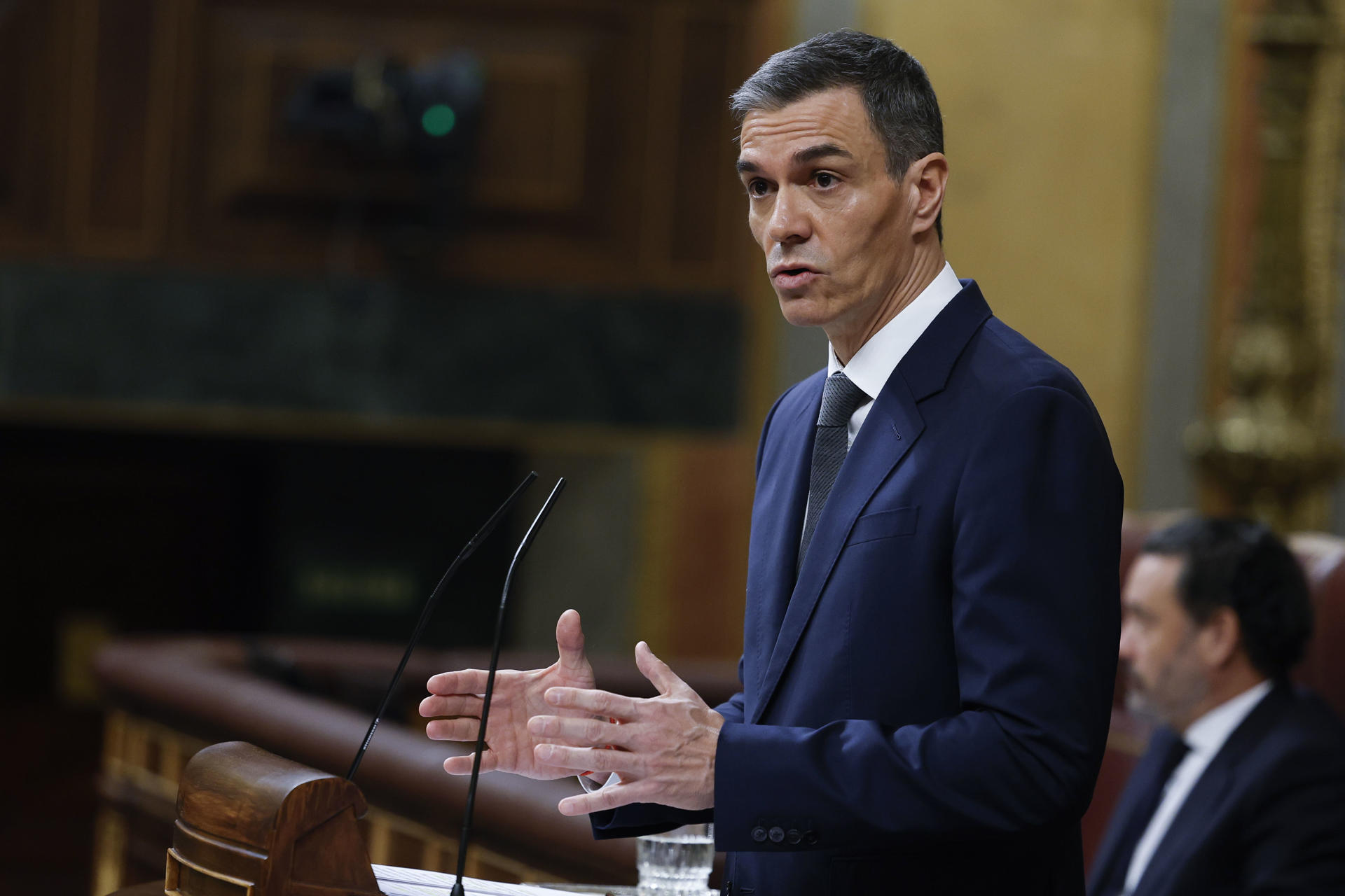 Pedro Sánchez duda que la operación de EEUU en Venezuela sirva para una transición democrática