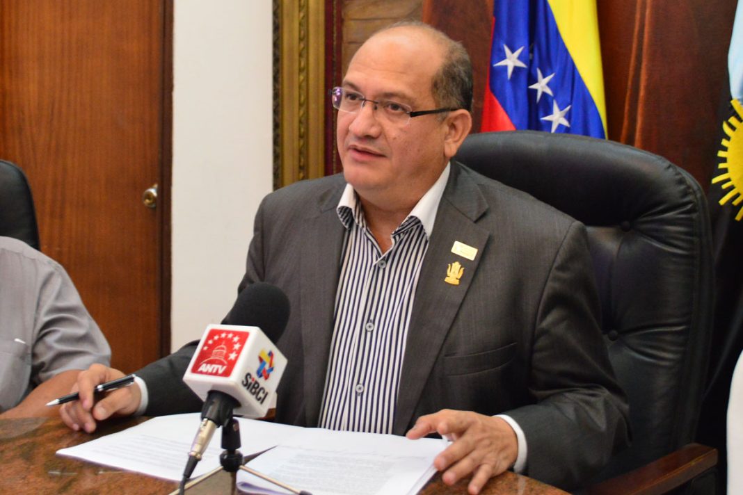 Excarcelado el profesor Eduardo Labrador tras 15 meses preso arbitrariamente en El Rodeo I (VIDEO)