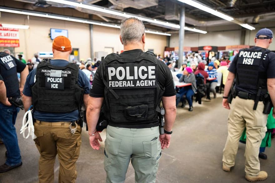 “Se llevan a todos, tengan papeles o no”: agentes de ICE golpean la economía en el sur de Texas