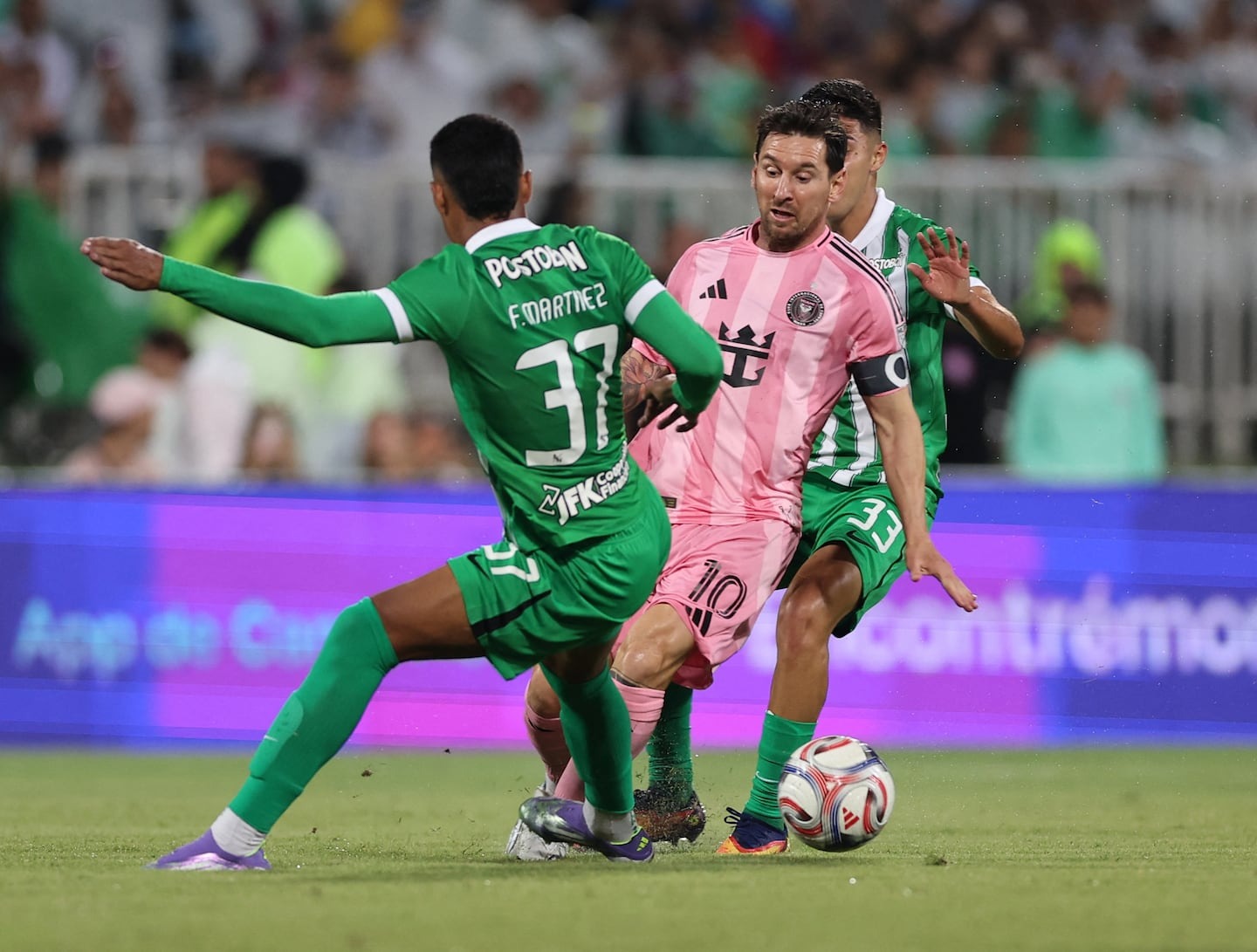 La inesperada propuesta de un importante equipo europeo a Messi que podría sacudir el mercado de pases