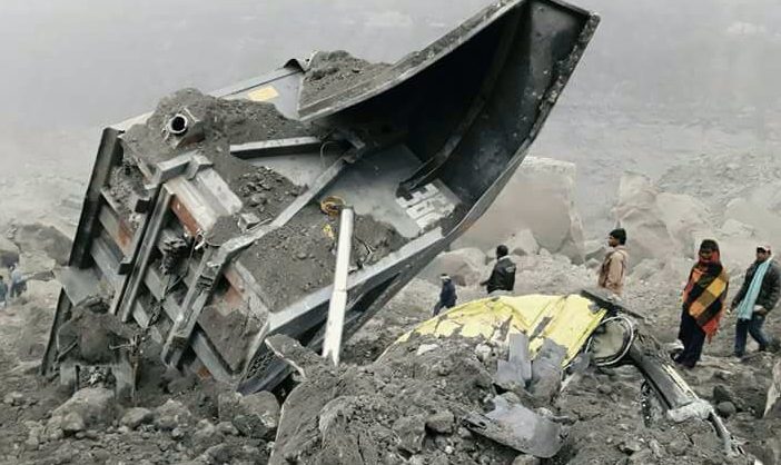 Al menos 16 muertos tras explosión en una mina de carbón en India