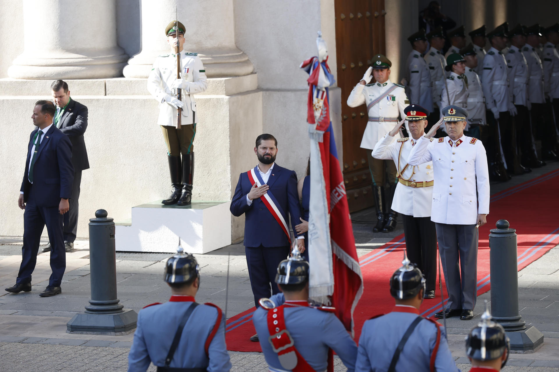 Gabriel Boric abandona La Moneda rumbo a la investidura de José Antonio Kast
