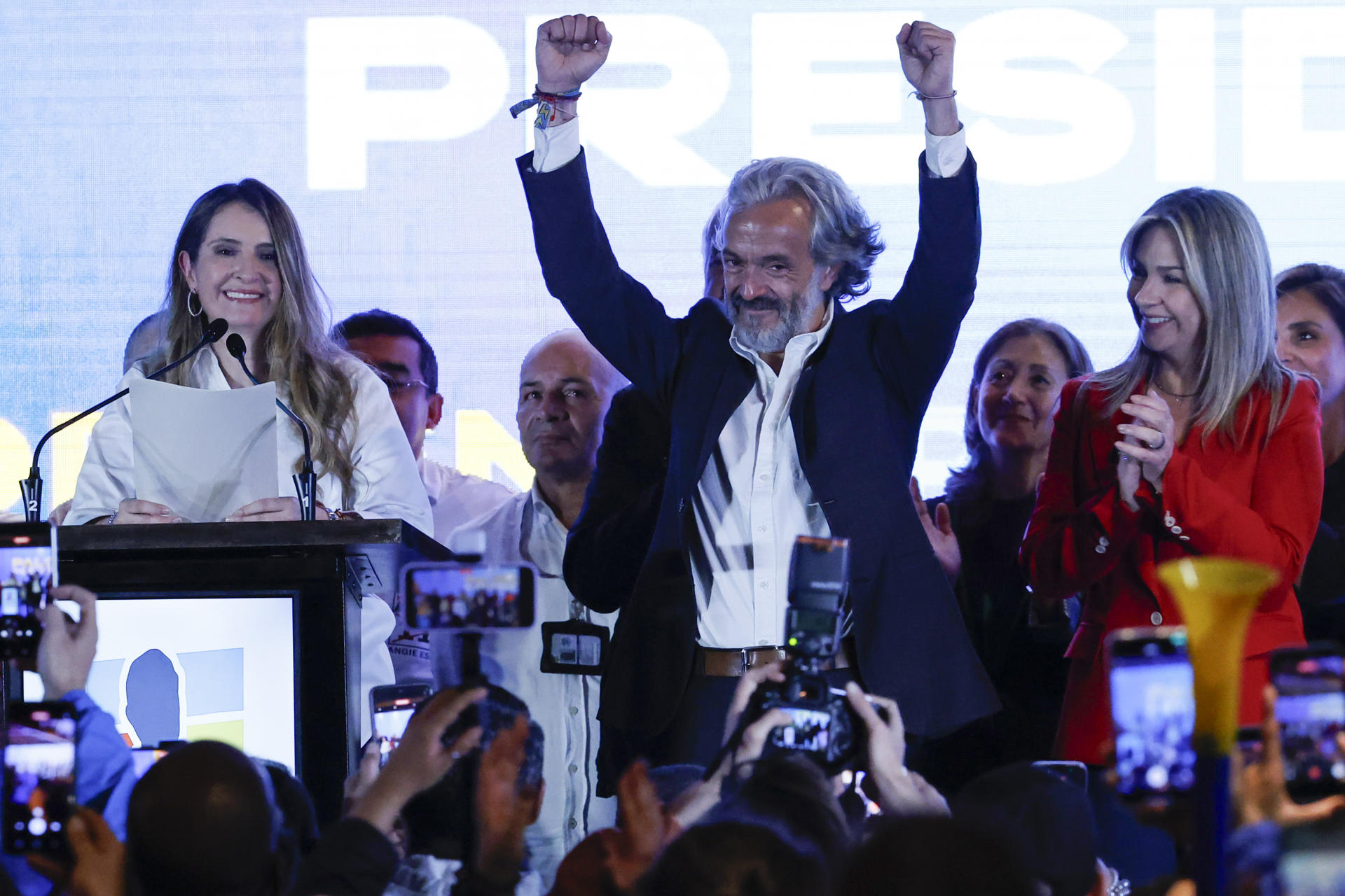 Juan Oviedo felicitó a Paloma Valencia y no descartó apoyarla en presidenciales de Colombia (VIDEO)