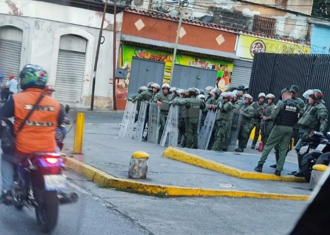 Reportan cierre de vías en el centro de Caracas ante convocatoria de trabajadores que exigen mejoras salariales