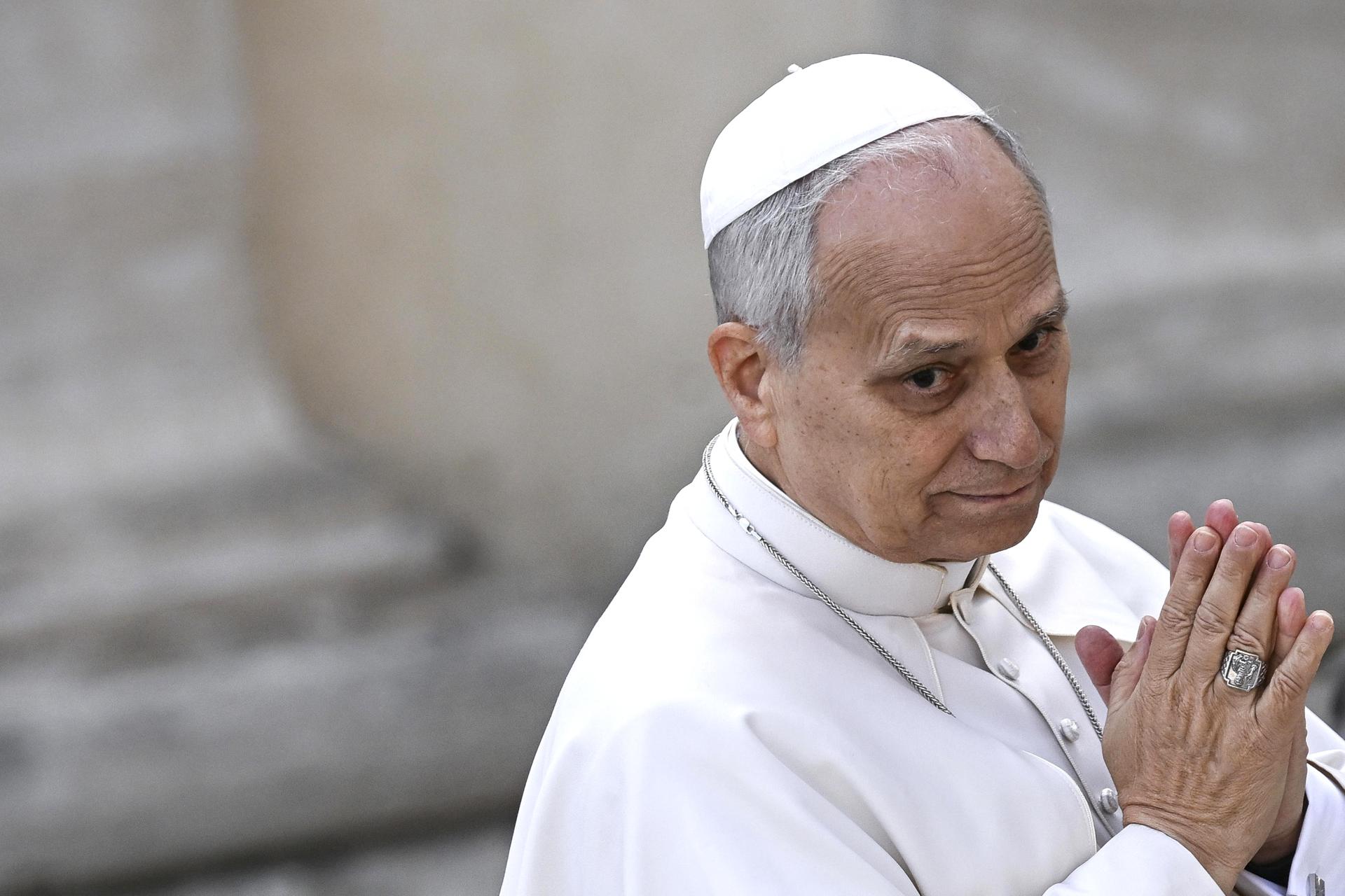 El papa León XIV anima a contener a sembradores de odio que arrastran al mundo a "la barbarie"