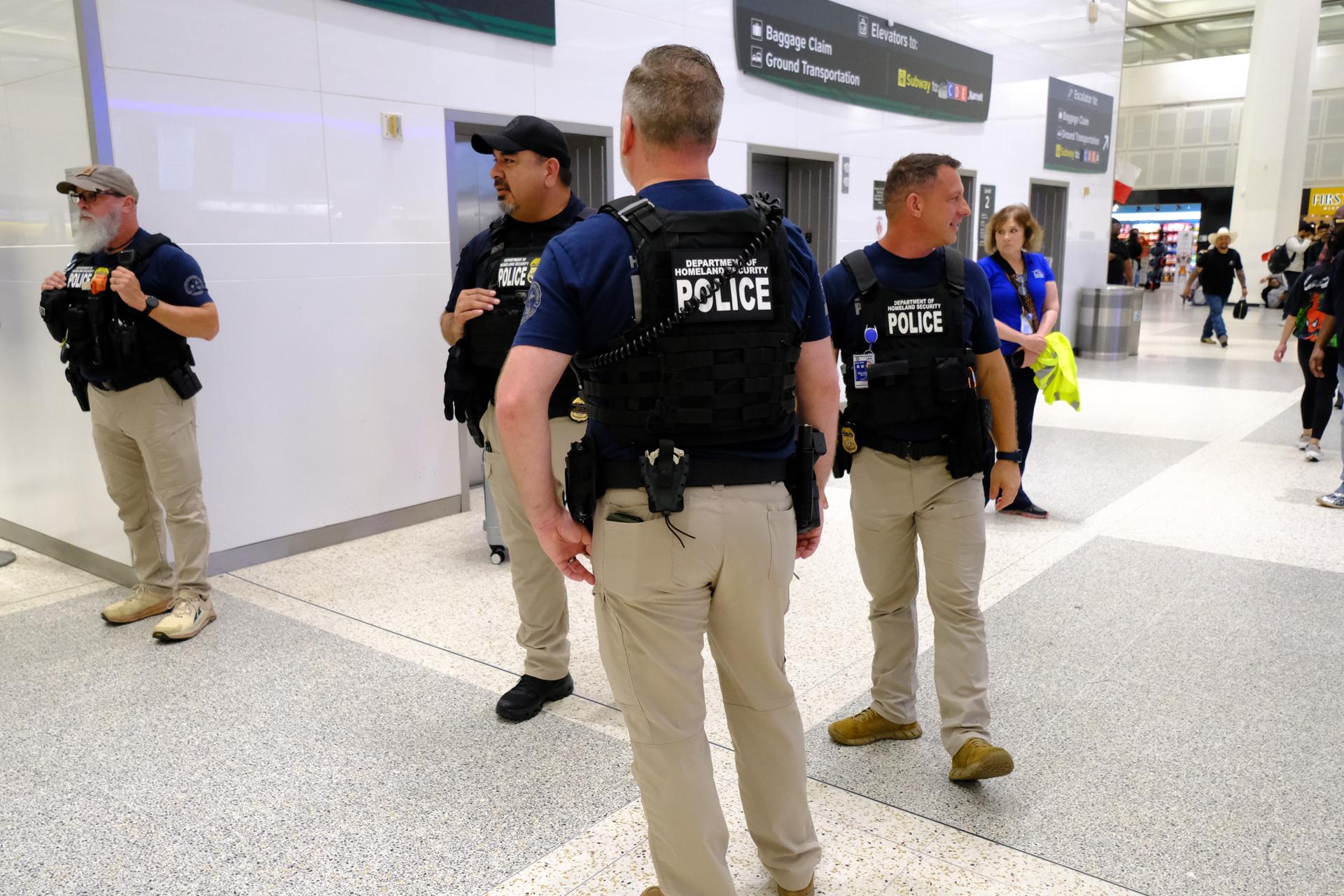 Senado de EEUU aprueba presupuesto del Departamento de Seguridad pero excluye al ICE