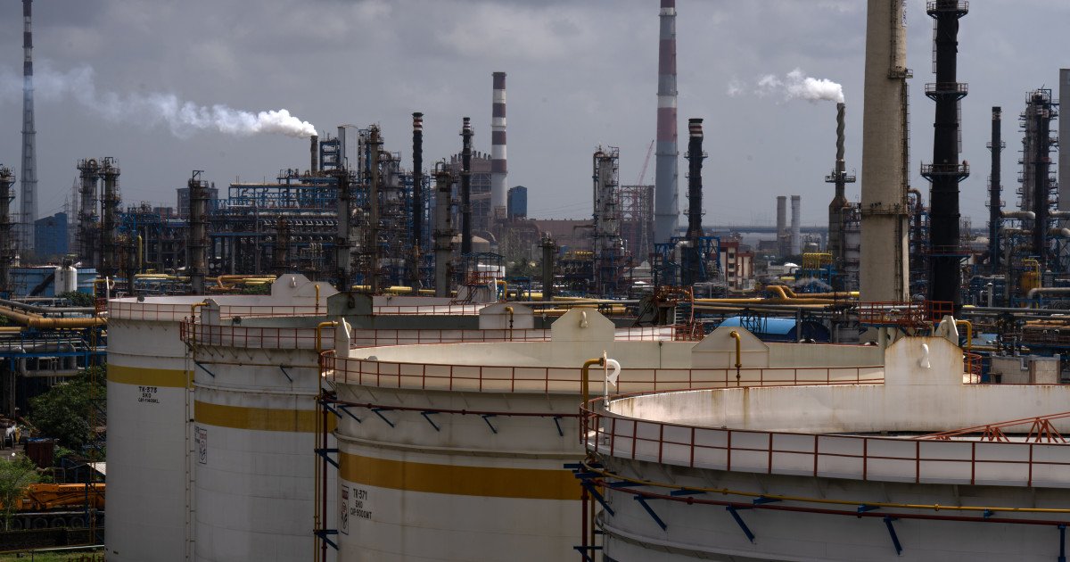 EEUU respalda las compras indias de crudo ruso para estabilizar el mercado en crisis