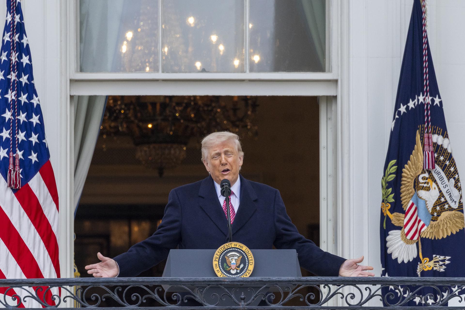 "Están siendo diezmados": Trump presionó al régimen iraní mientras se abre la vía del acuerdo