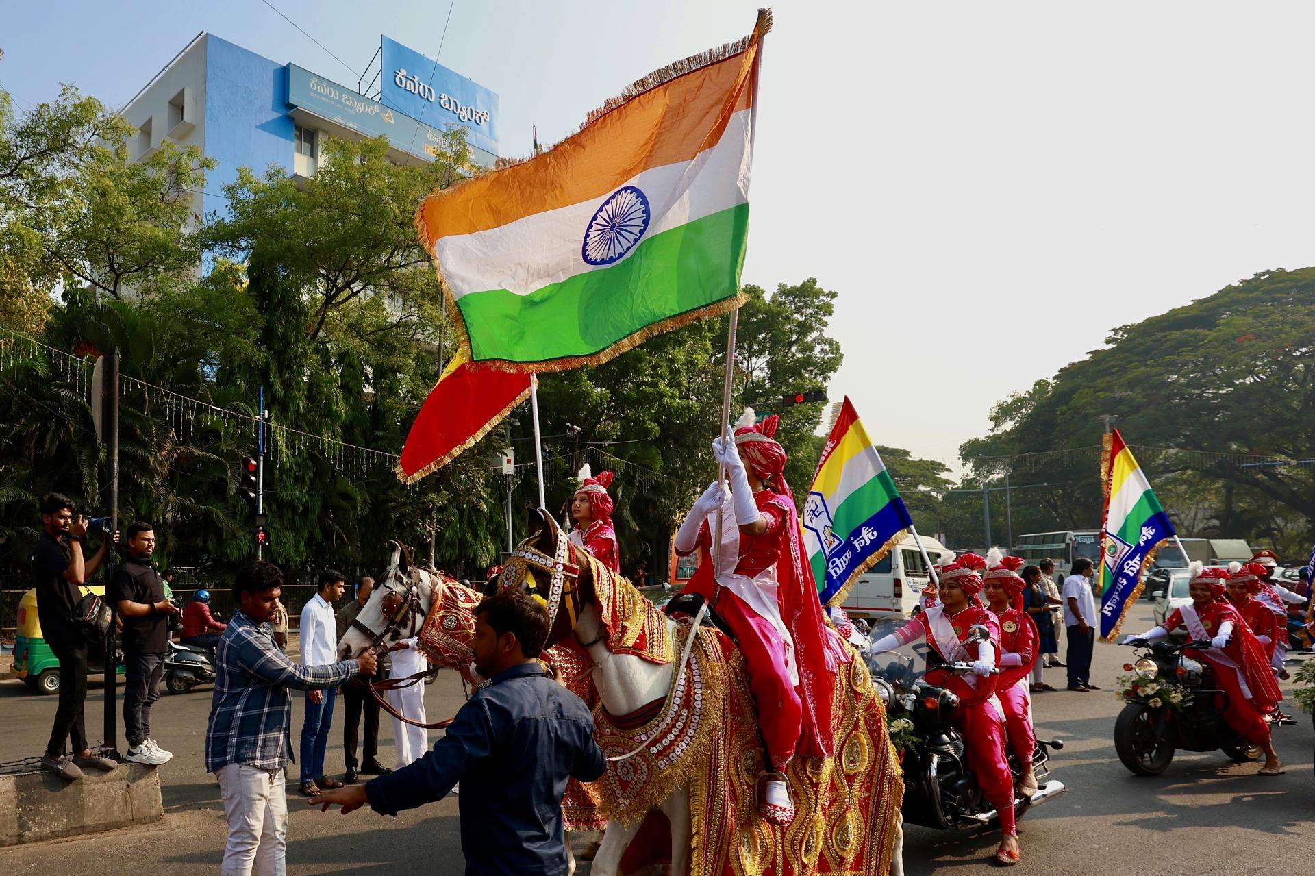 Al menos ocho personas murieron en una estampida humana durante festividad religiosa en la India