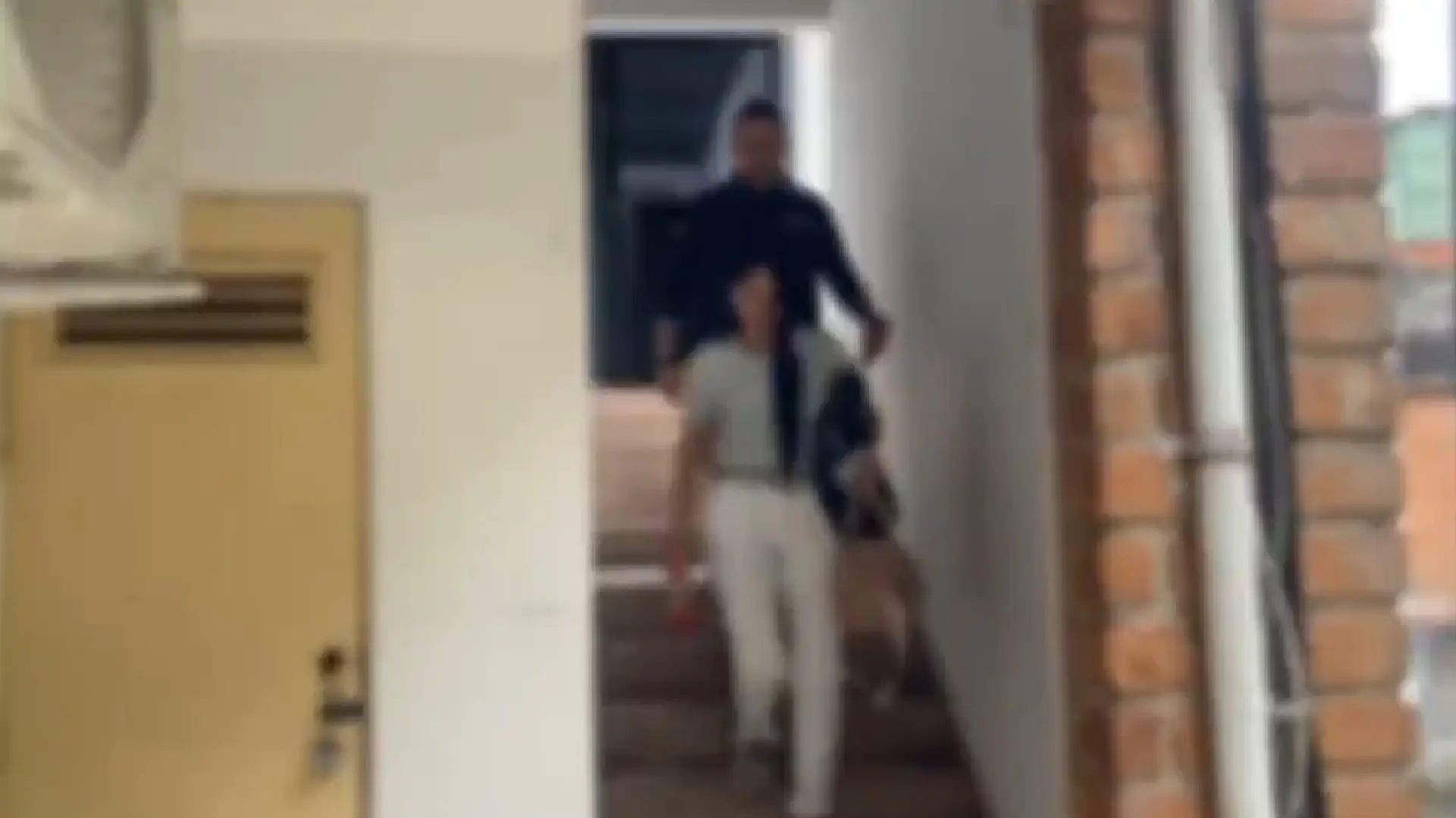 Expulsan de Colombia a una pareja de venezolanos que ofrecía servicios sexuales para robar a turistas