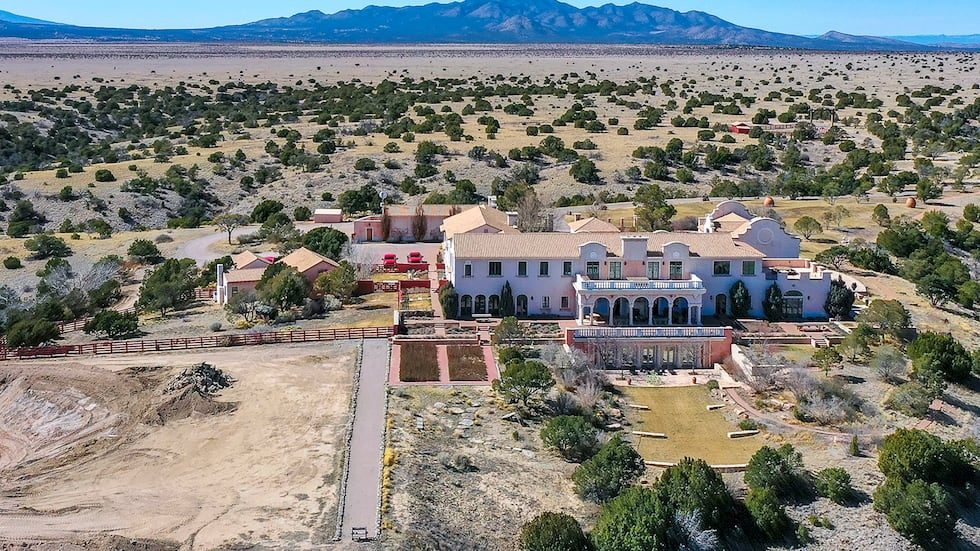Autoridades de EEUU allanaron el rancho de Jeffrey Epstein en Nuevo México