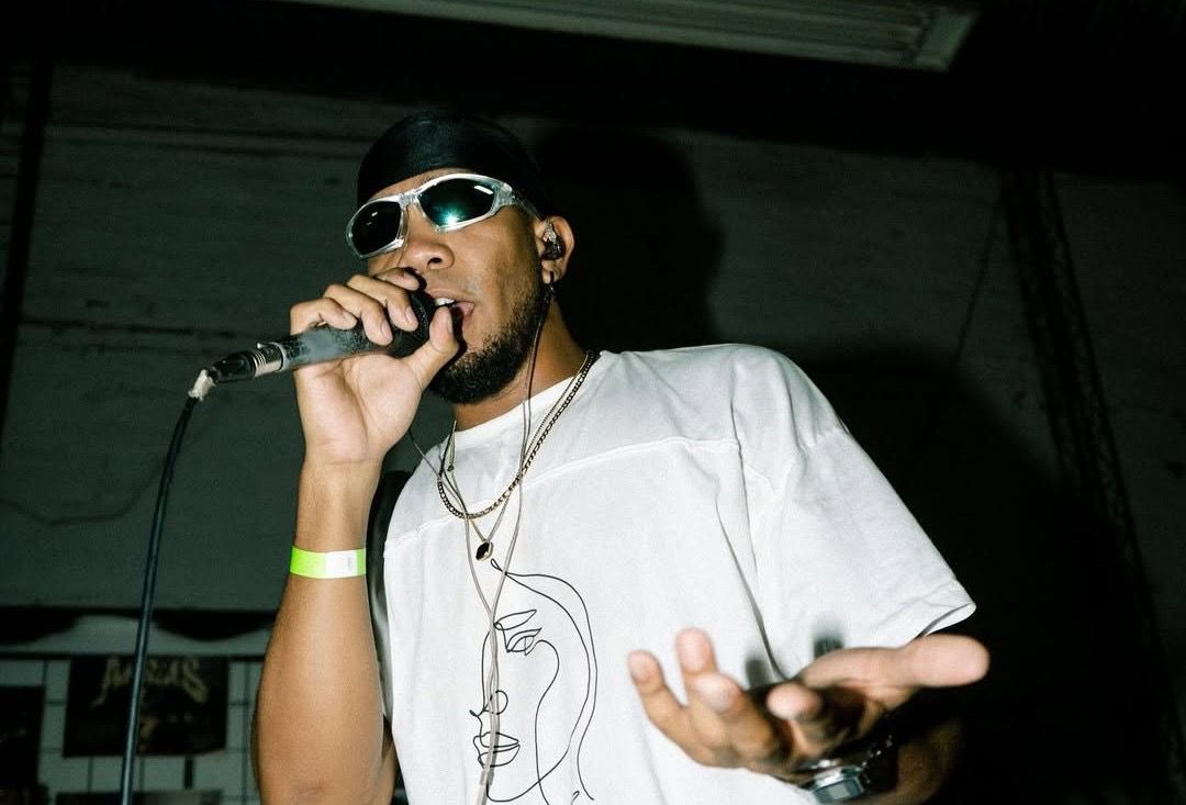 El productor y cantante Tanatox llevará la fiebre del Afrobeat a La Quinta Bar