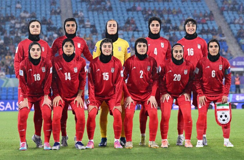 Equipo femenino de fútbol de Irán sigue en peligro en Australia (Video)