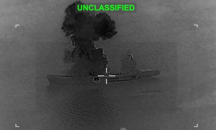 Marina de EEUU destacó que la mayoría de los buques de guerra de Irán han sido destruidos