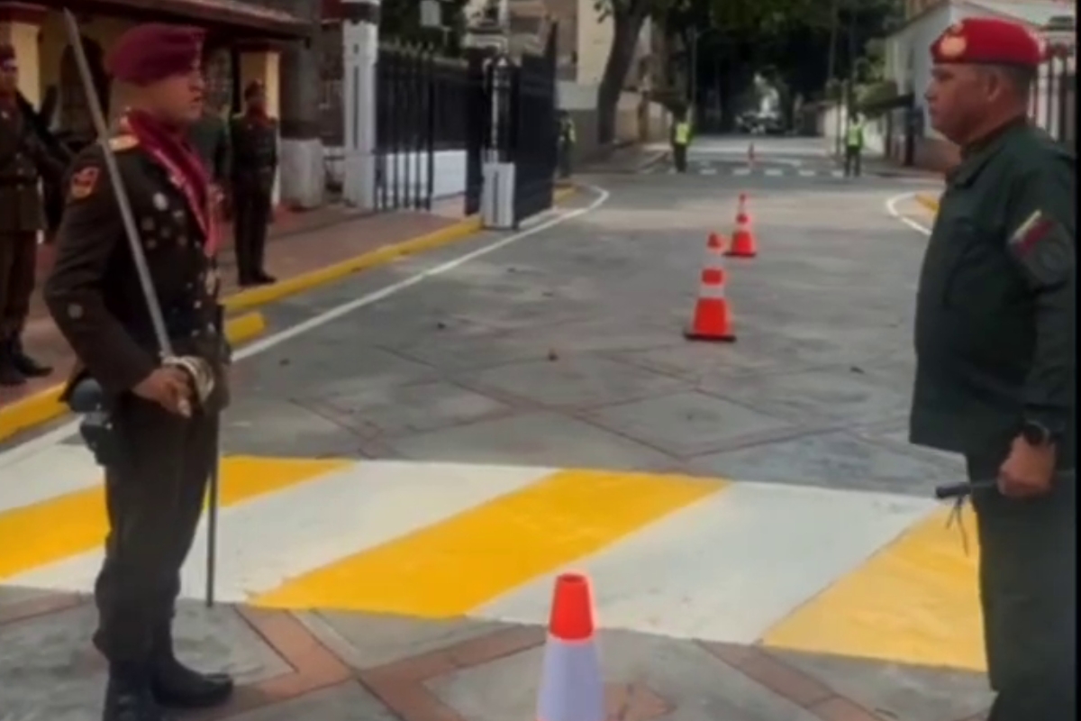 Gustavo González López se reunió con comandantes de la GNB para 