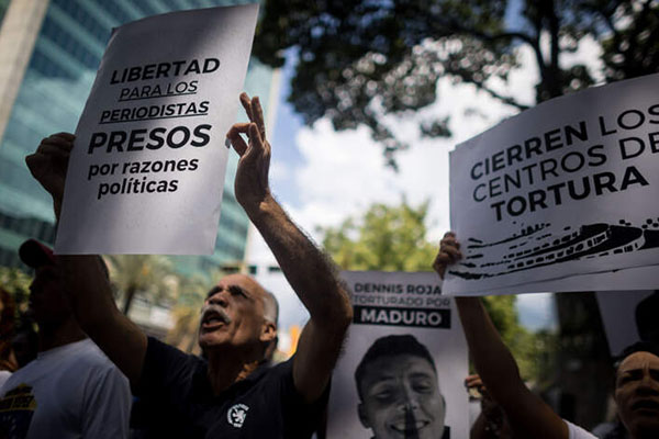 Teniente venezolano en el exilio denunció la negación de amnistía a sus familiares presos