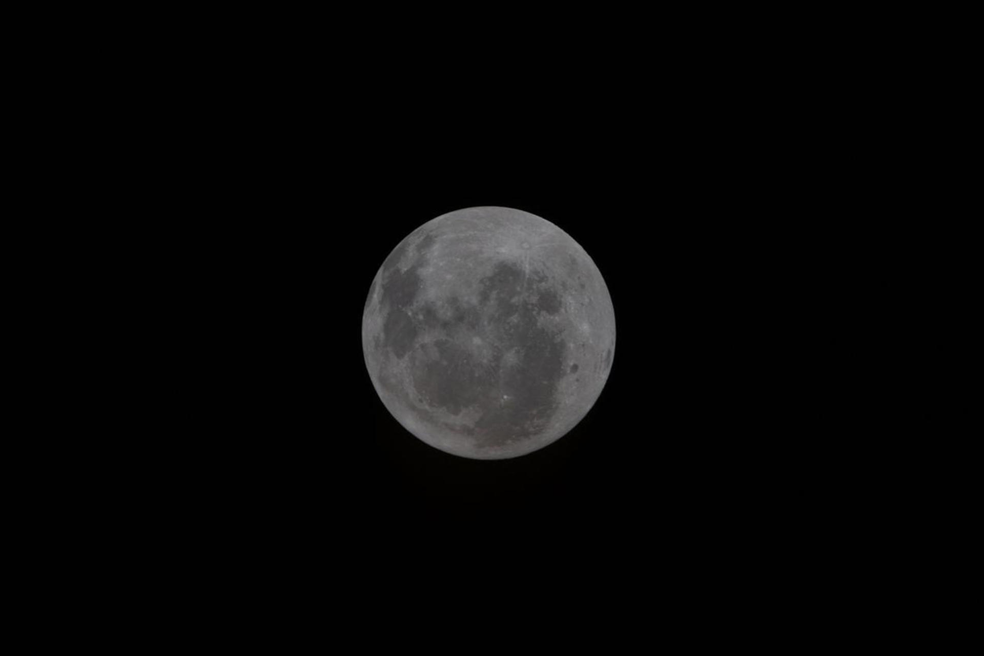 Artemis II se enfrenta a un silencio de 40 minutos al pasar por la cara oculta de la Luna