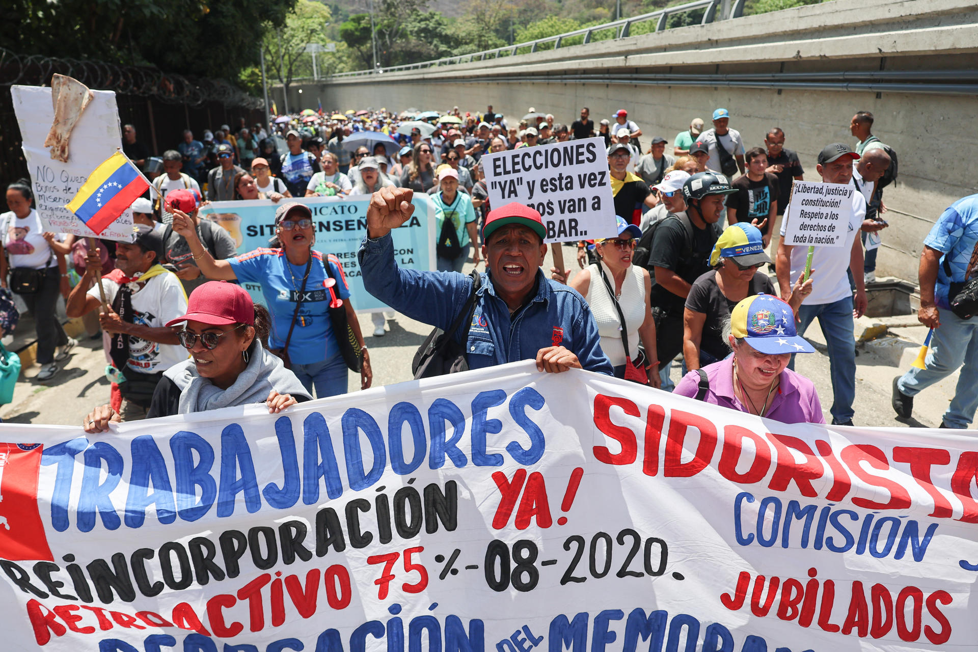 Trabajadores planean acudir a la Embajada de EEUU para exponer la realidad económica en Venezuela