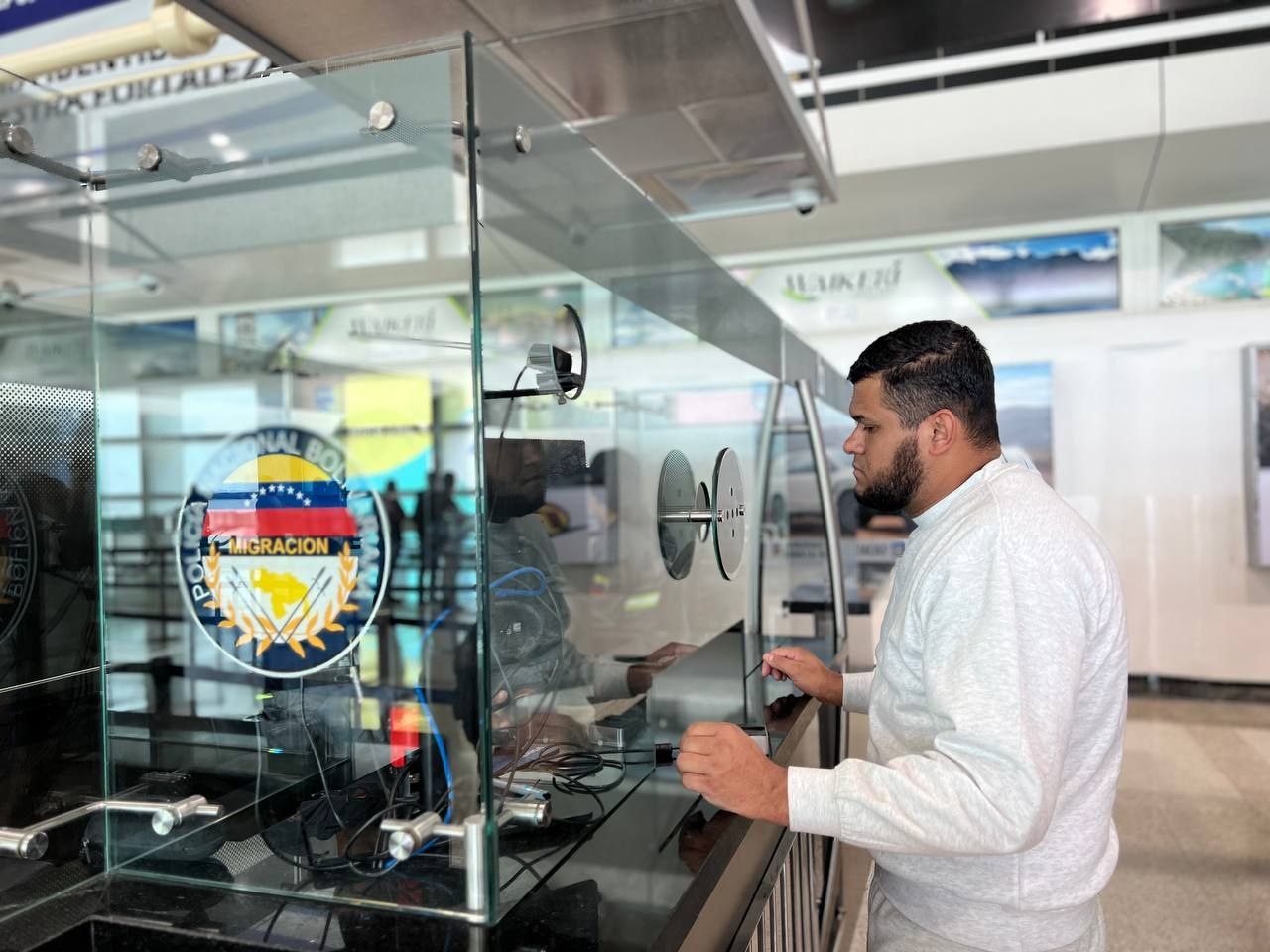 Llegó a Maiquetía un nuevo vuelo con más de 300 venezolanos deportados de EEUU