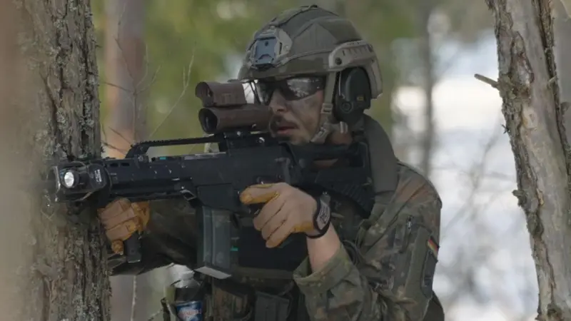 Cómo la amenaza de Rusia impulsa a Alemania a romper un tabú para crear la fuerza militar más poderosa de Europa