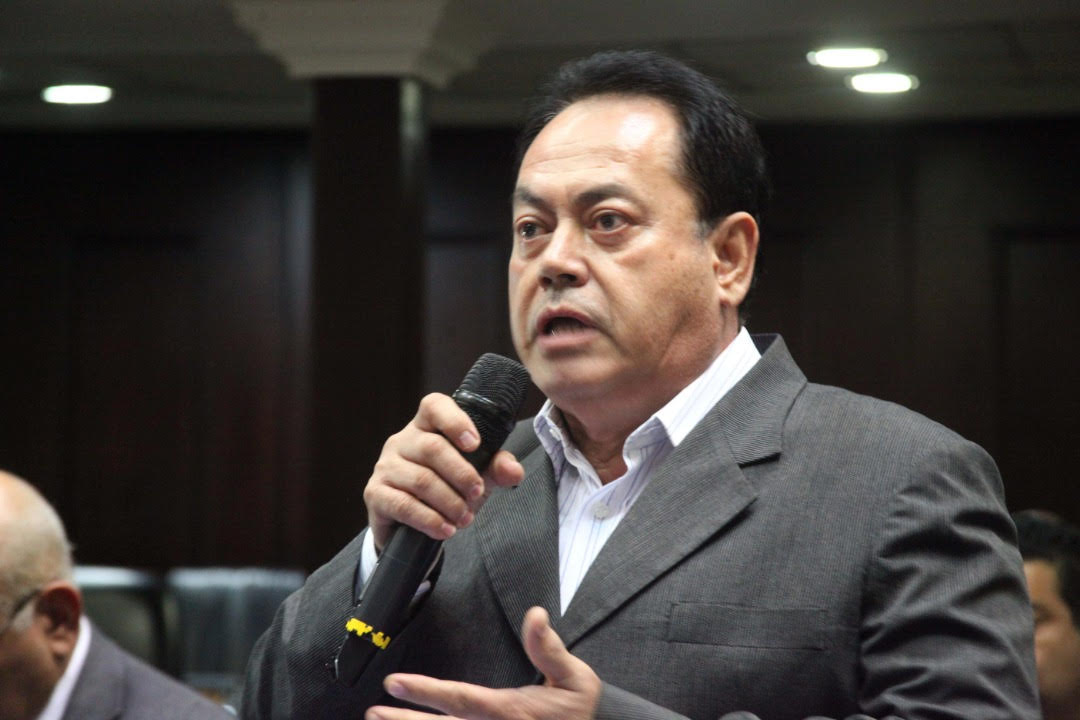 Alexis Paparoni responsabilizó al régimen chavista por la vida de su hijo detenido en Maiquetía (VIDEO)