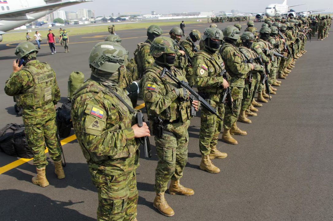 Daniel Noboa abrió la puerta a recibir tropas estadounidenses en Ecuador bajo una condición