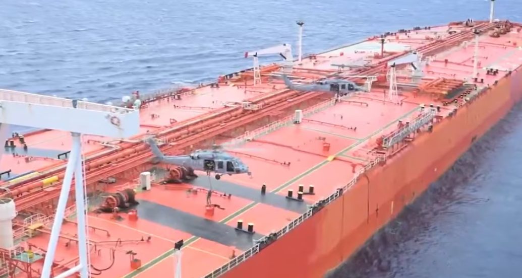 EEUU abordó un tanquero sancionado con crudo iraní en el Océano Índico (VIDEO)