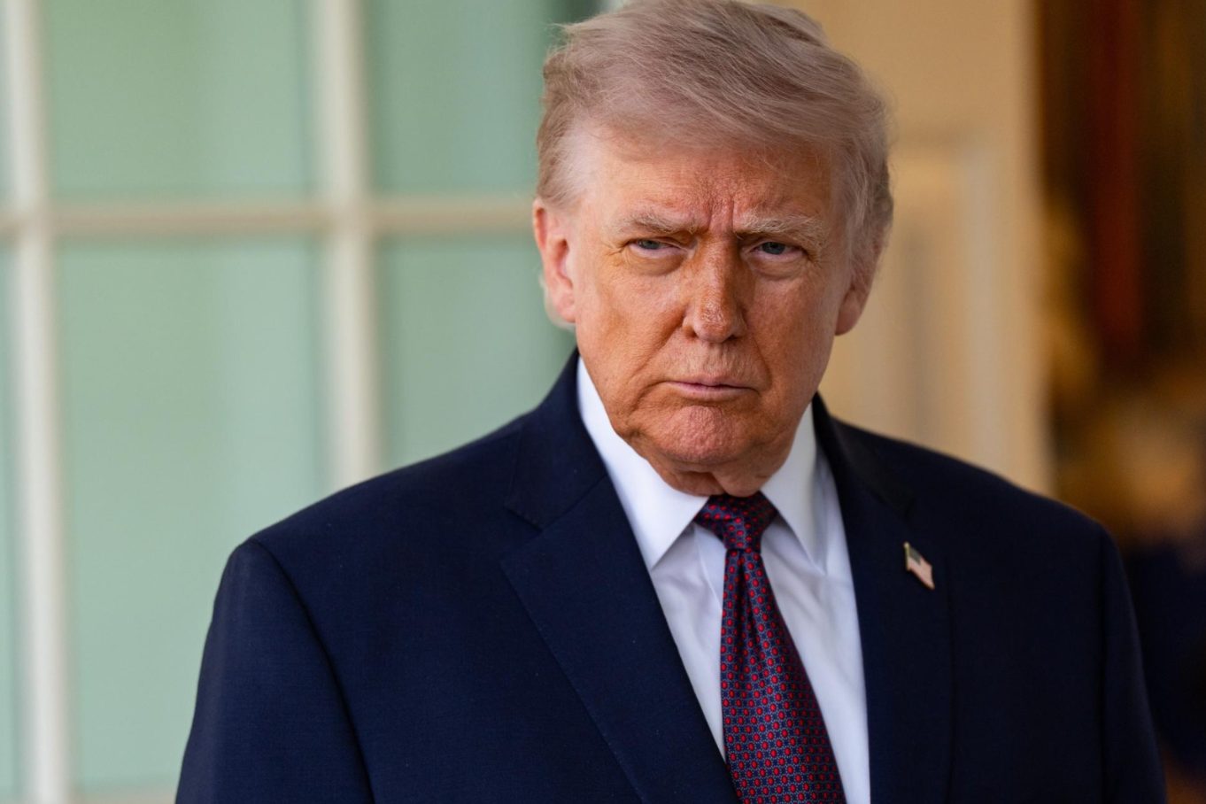 El plan de Trump para rescatar barcos y marineros en Ormuz enfrenta un obstáculo importante