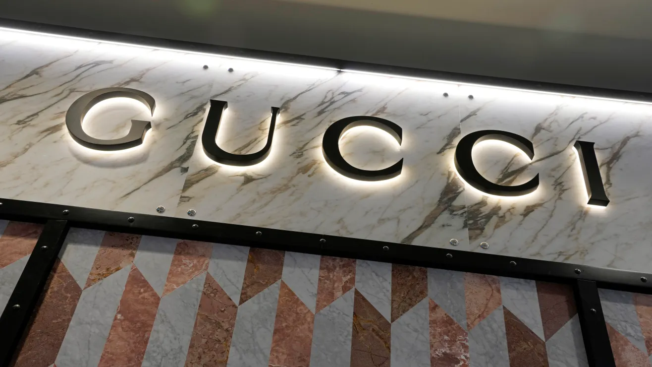 Hispana robó 10 millones de dólares a sus jefes en Nueva York y lo que hizo luego la dejó en evidencia