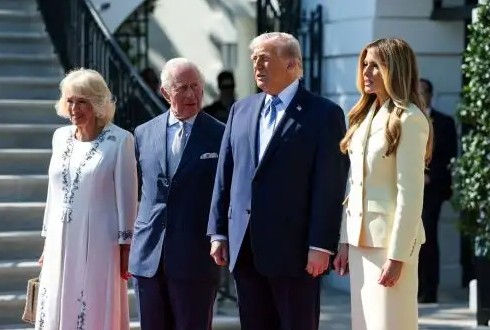 Trump despide en la Casa Blanca a Carlos III y Camila al término de su viaje a EEUU
